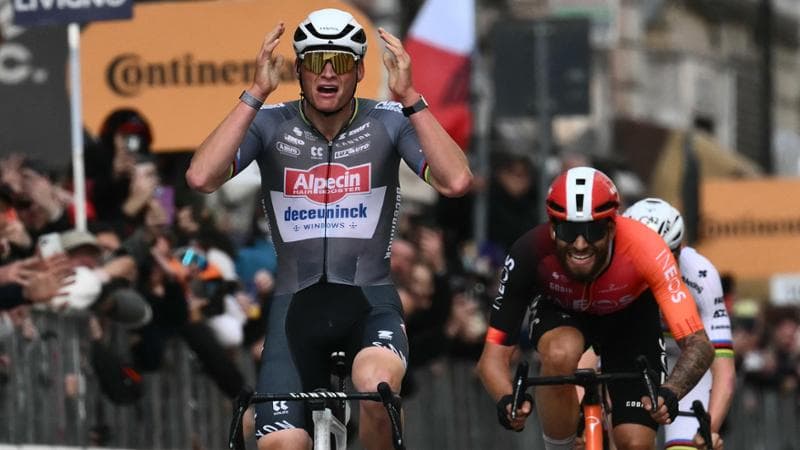 Lo sprint vincente di Van der Poel