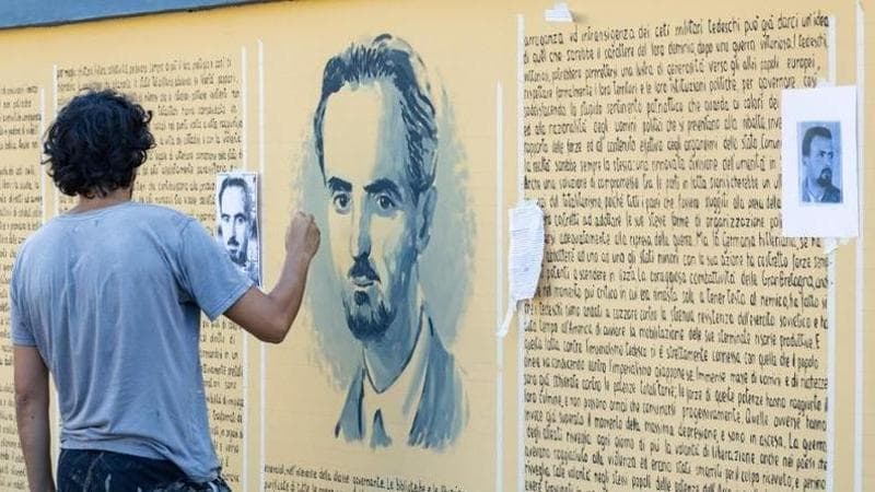 Un murales di Ventotene dedicato al Manifesto di Altiero Spinelli, Ernesto Rossi e Eugenio Colorni