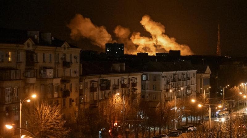 I raid dei droni russi sui negoziati di pace: strage a Zaporizhzhia
