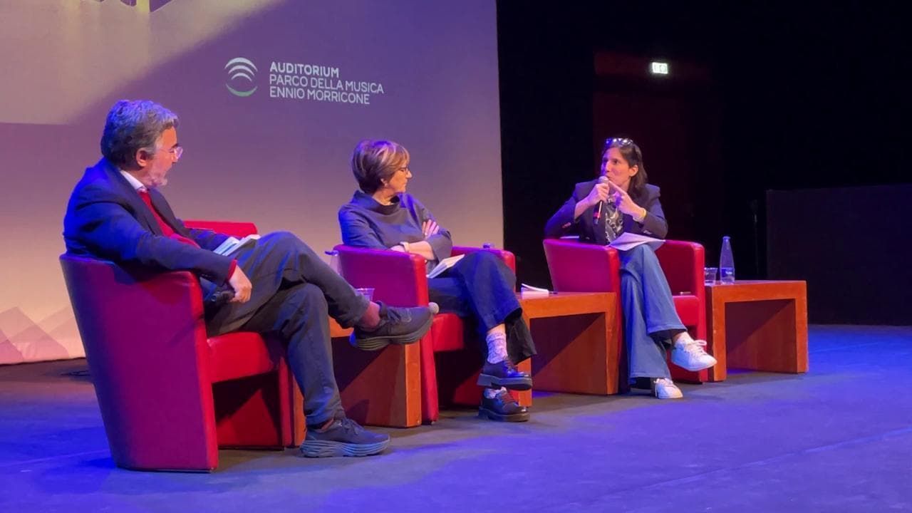 Difesa comune, Schlein: "Mi dicono cose che nessuno si sognerebbe di dire a colleghi maschi"
