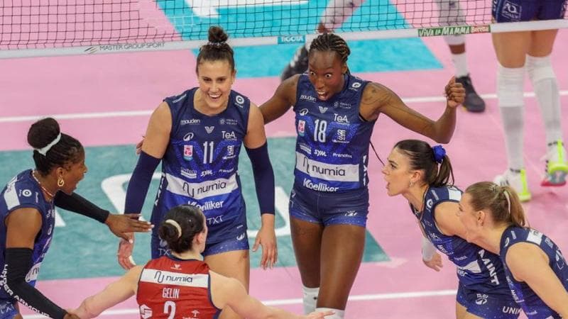 La gioia di Paola Egonu, Anna Danesi e delle compagne di Milano (foto legavolleyfemminile)