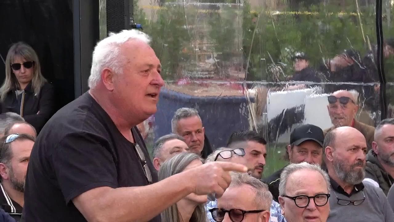 Roma, agricoltori contestano Lollobrigida: "Soldi vanno solo a agroindustrie non a noi"