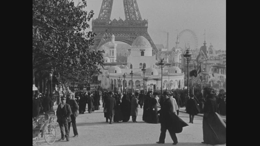 Lumière - L'avventura continua,  Gli albori del XX secolo attraverso lo sguardo puro dei Lumière