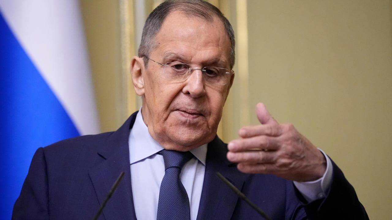 epa11943917 Russian Foreign Minister Sergei Lavrov speaks during a joint news conference with Zimbabwe's foreign minister following their talks in Moscow, Russia, 06 March 2025.  EPA/PAVEL BEDNYAKOV / POOL