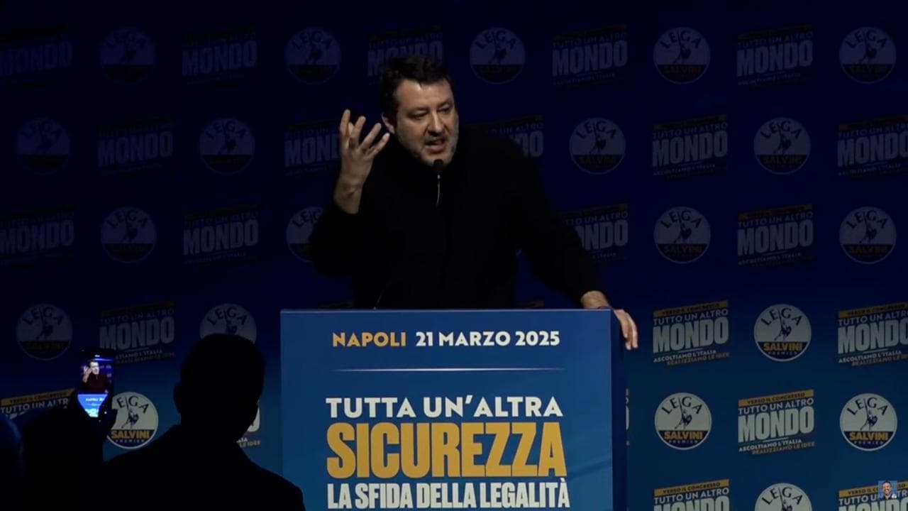 Governo, Salvini mina vagante: vuole i russi a Cortina, sostiene i dazi di Trump, attacca Repubblica