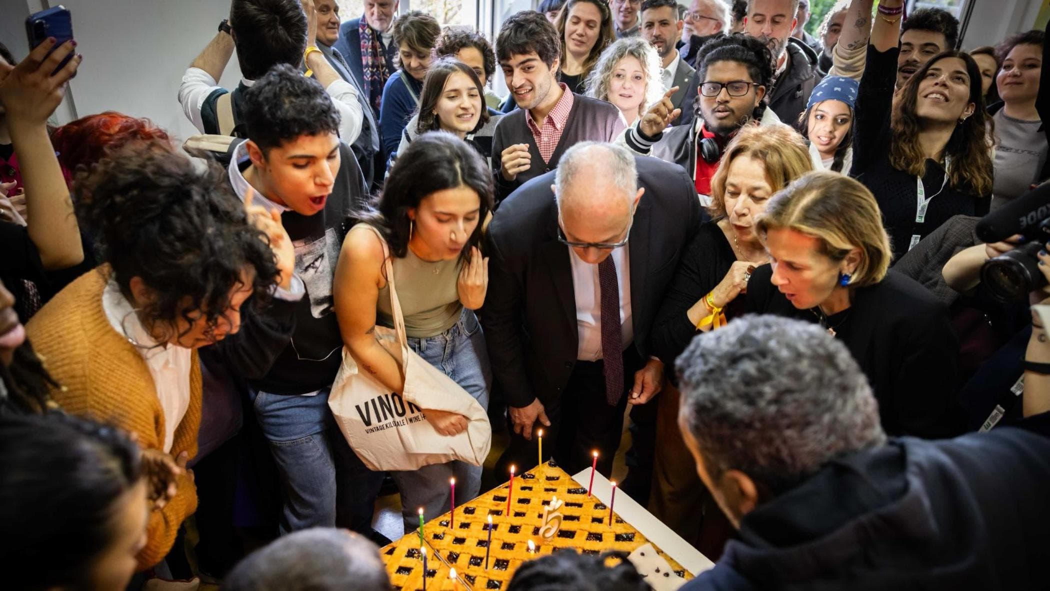 Gençler, Matemù: Gençlere adanmış Dinleme ve Kültürel Büyüme Merkezi 15 yaşında