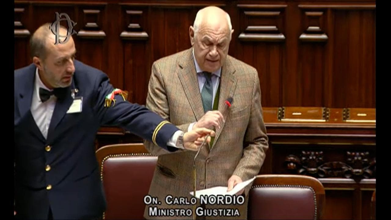 Almasri, il duello di Nordio con le opposizioni: lui parla di inquisizione, Schlein vuole dimissioni