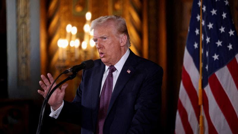 L’annuncio di Trump: “Dazi al 25% su tutte le auto importate negli Usa”. Premier canadese: “Da Usa attacco diretto”