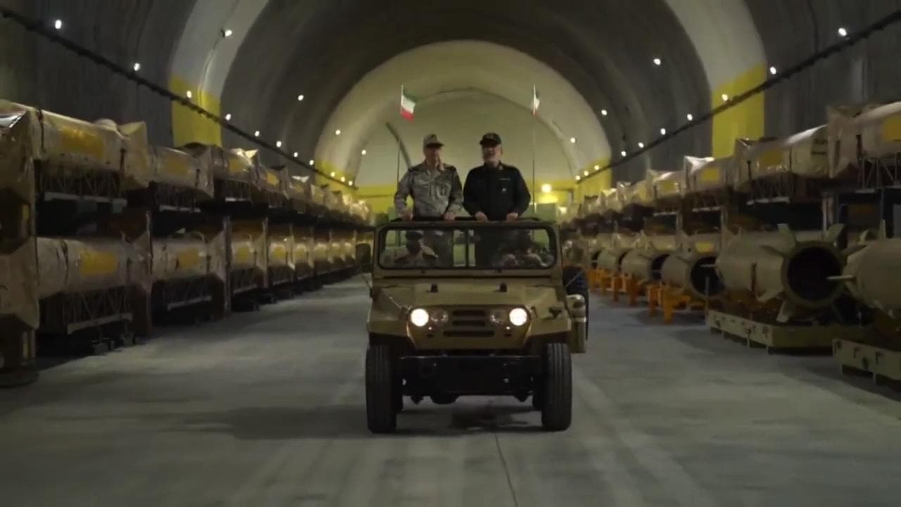 Iran, svelato l'arsenale dei missili custodito in una delle "città sotterranee"