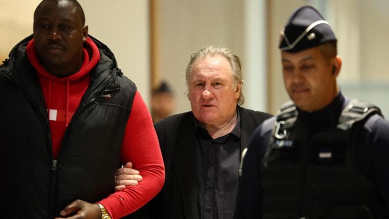 Processo Depardieu, per la procura ci fu aggressione sessuale: chiesti 18 mesi e cure psicologiche