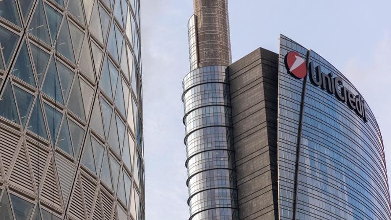 2PHN3XP Milan, Italy - march 29 2023 - in the photo: UniCredit tower and vertical nest, the new UnipolSai tower