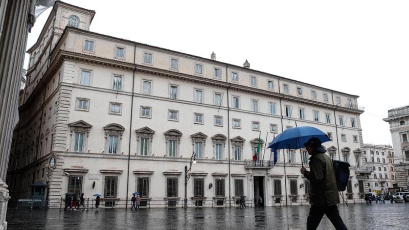 Veduta esterna di Palazzo Chigi durante la riunione della Cabina di regia sul Pnrr