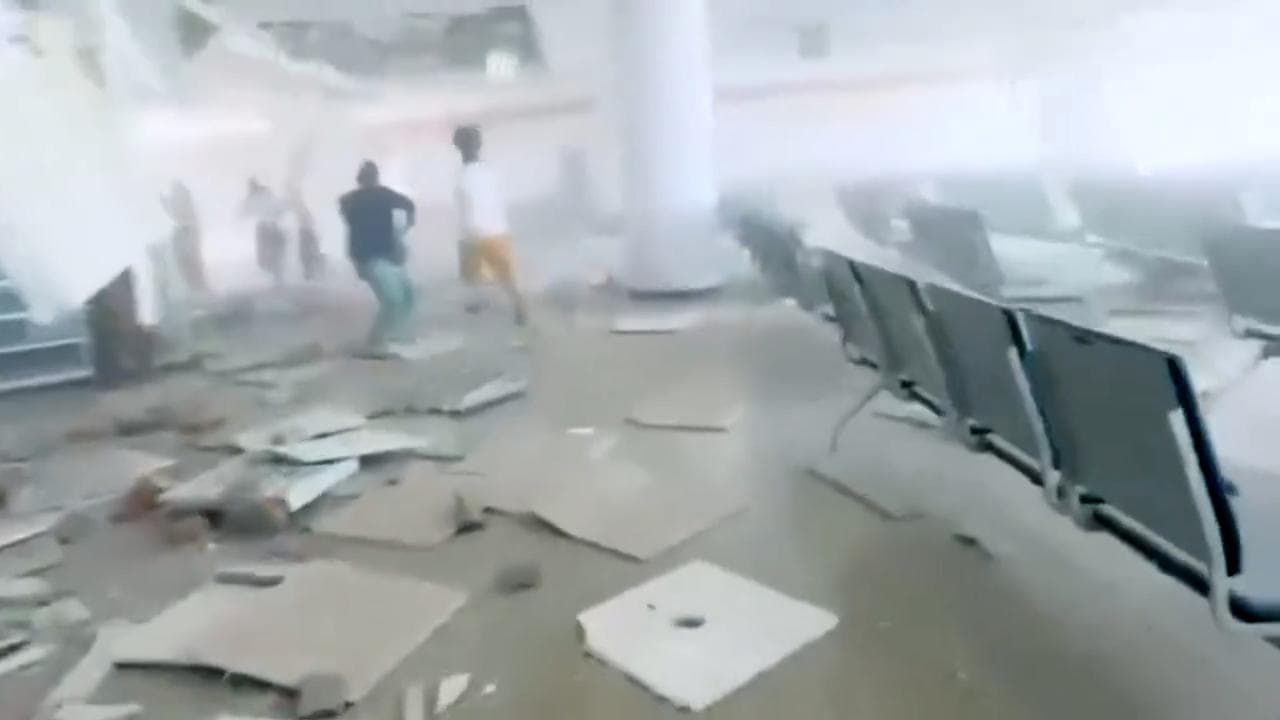 Terremoto in Myanmar, passeggeri a terra sulla pista e gravi danni all'aeroporto di Mandalay