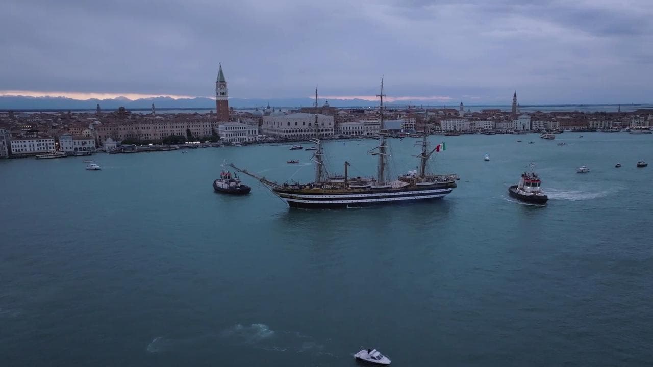 L'Amerigo Vespucci a Venezia: al via la seconda tappa del tour Mediterraneo