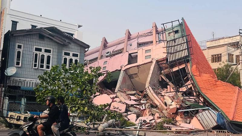 Myanmar, il sisma più potente: scosse fino in Thailandia. “Ci sono migliaia di morti”