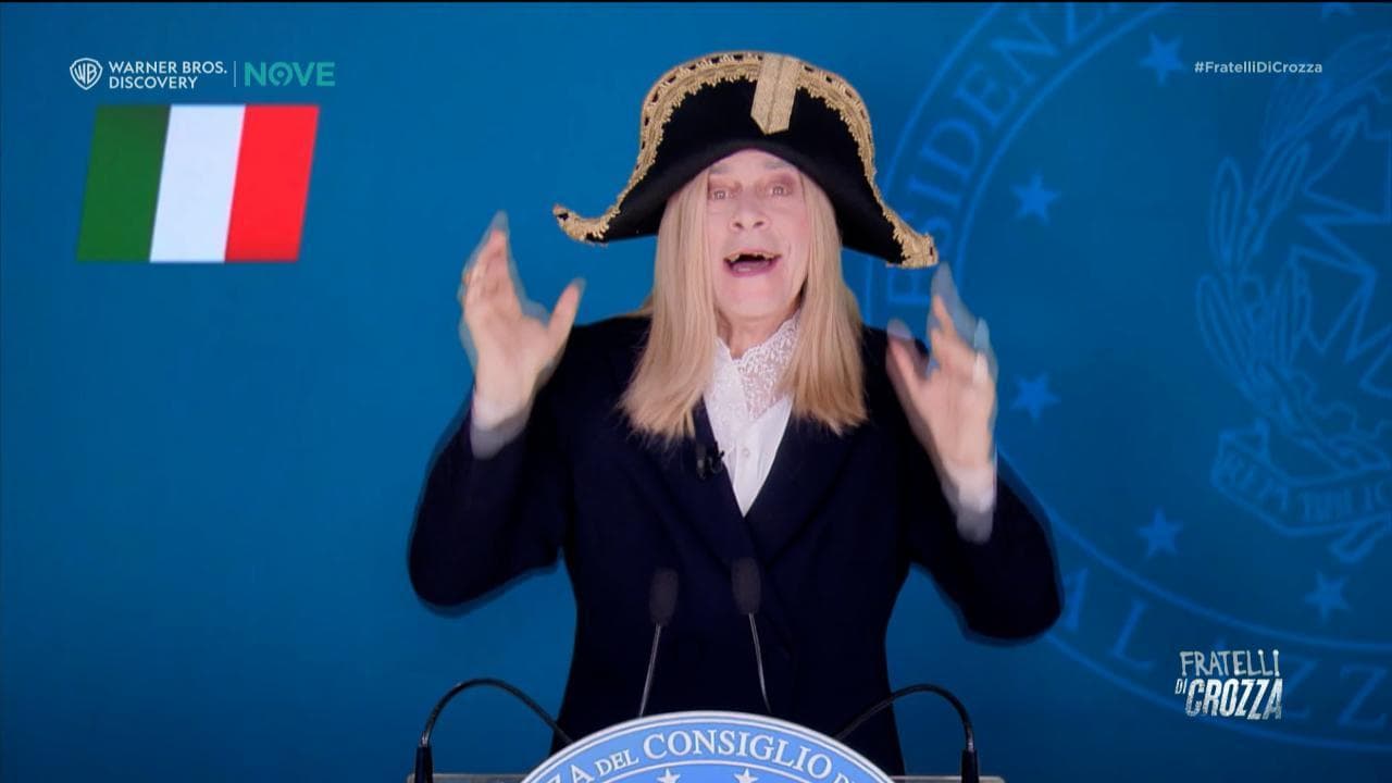 Il presidenzialismo di Crozza/Meloni: "Ma che Trump o Xi Jinping. Io voglio essere come Bonaparte"