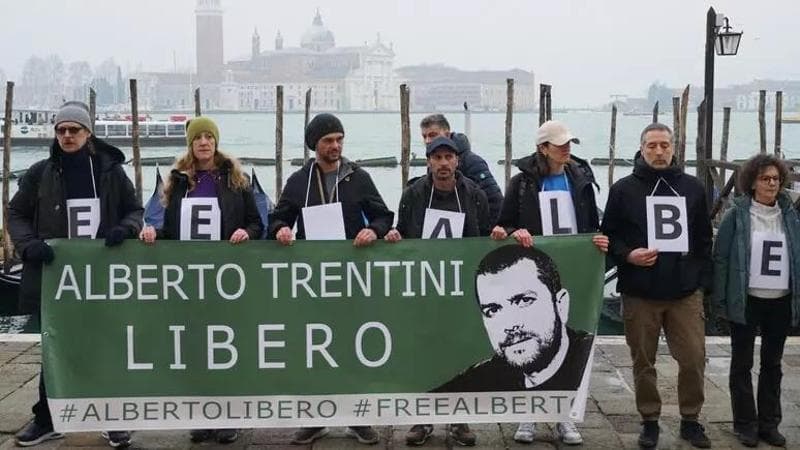 Venezia, una manifestazione per chiedere la liberazione di Alberto Trentini