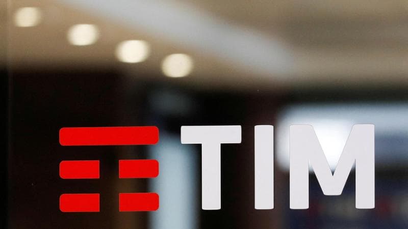 Poste rileva il controllo di Telecom da Vivendi