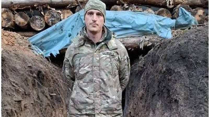 Ucraina, i media di Mosca: “Ucciso il mercenario italiano Previtali”. Ma lui smentisce: “Sono vivo”