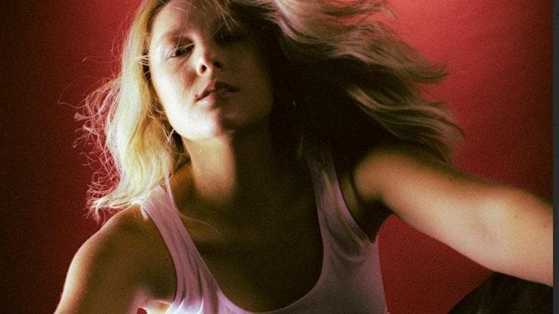 La bandiera di Giulia Mei: “Non si può piacere a tutti”