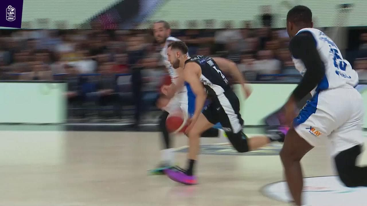 Basket serie A, gli highlights di Trento-Brescia