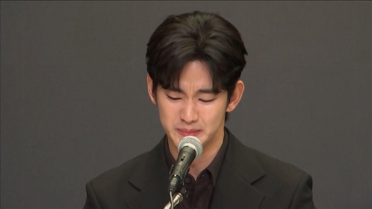 Corea, le lacrime dell'attore Kim Soo Hyun: "Kim non si è suicidata per causa mia"