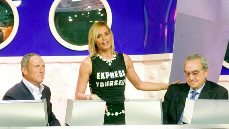 Bruno Pizzul, Simona Ventura e Massimo Caputi a ''Quelli che... il calcio'' nel 2001