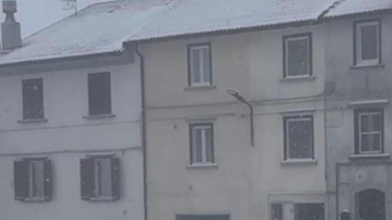 Maltempo in Molise, aprile si veste di inverno: nevica a Capracotta