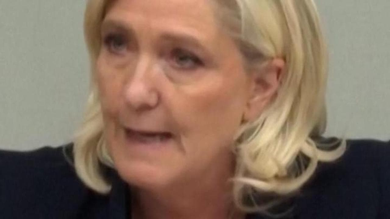 Marine Le Pen: "Il sistema ha sganciato la bomba nucleare. Ma non ci ruberanno le elezioni"