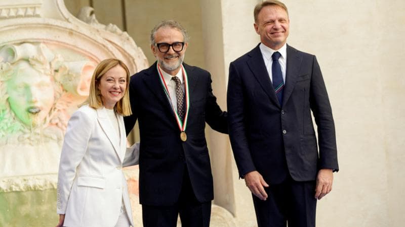 Meloni e Lollobrigida premiano “patrioti” della cucina italiana. Dazi, non escluse “misure adeguate”
