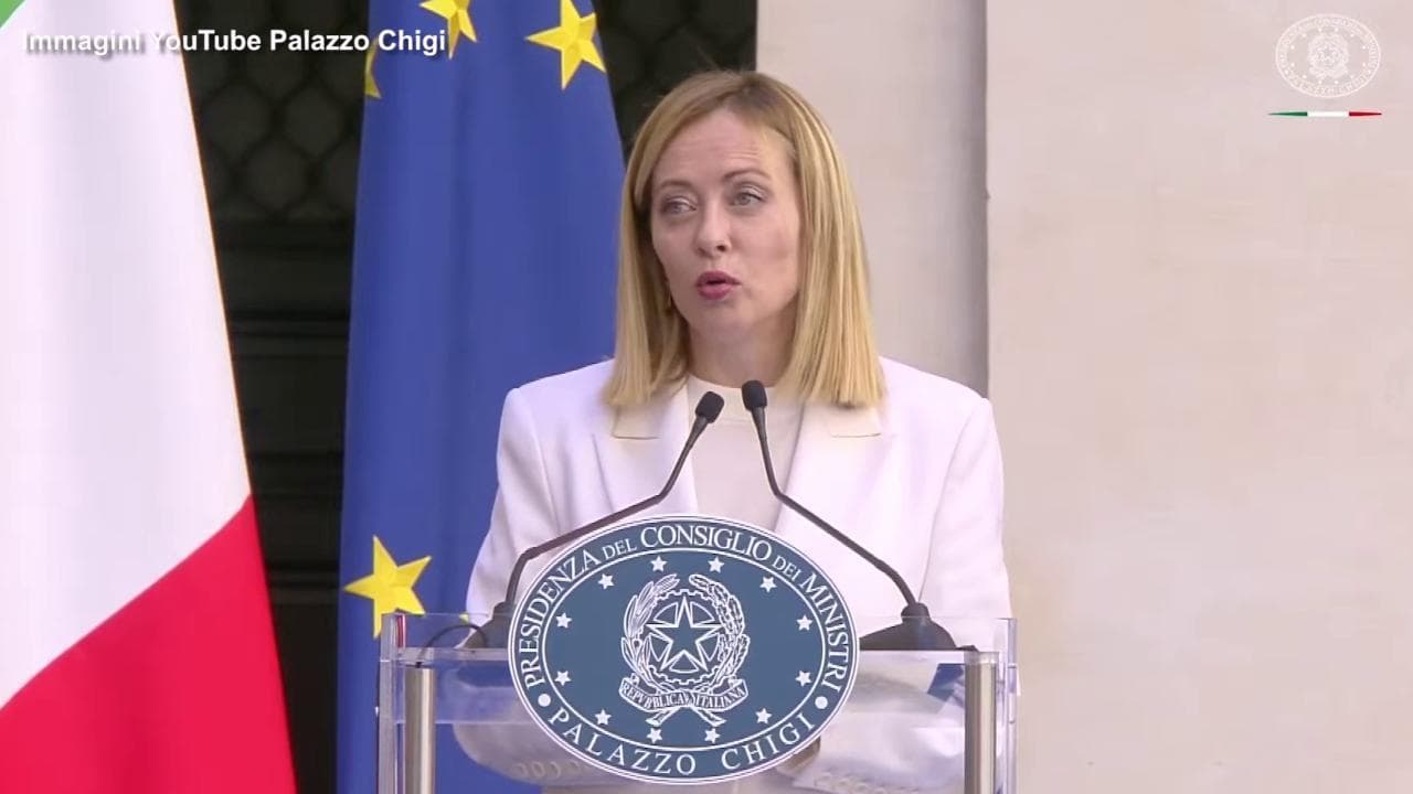 Meloni sui dazi: "Guerra commerciale da scongiurare, se necessario risposte adeguate"