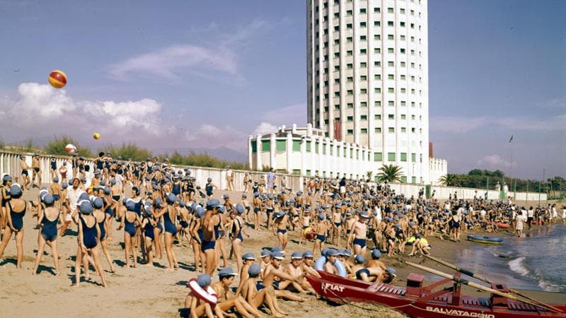 La Torre Fiat di Massa (1933), oggi Torre Marina, dove si terrà il festival Post Colonia (6-13 aprile). (Courtesy Museo Nazionale dell’Automobile)