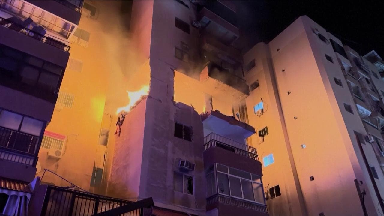 Libano, drone israeliano colpisce un edificio residenziale a Sidone: tre morti