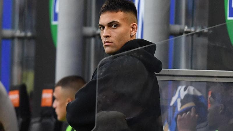Inter, a Parma con Dimarco e Lautaro. Dumfries, si allunga lo stop