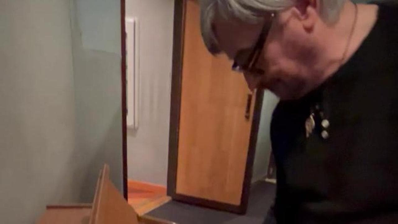 Claudio Simonetti nel mitico studio dei Goblin: "Ecco il tema di Suspiria"