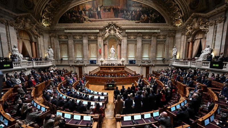 Portogallo, prima legge in Europa contro la violenza ostetrica. Ma i medici protestano