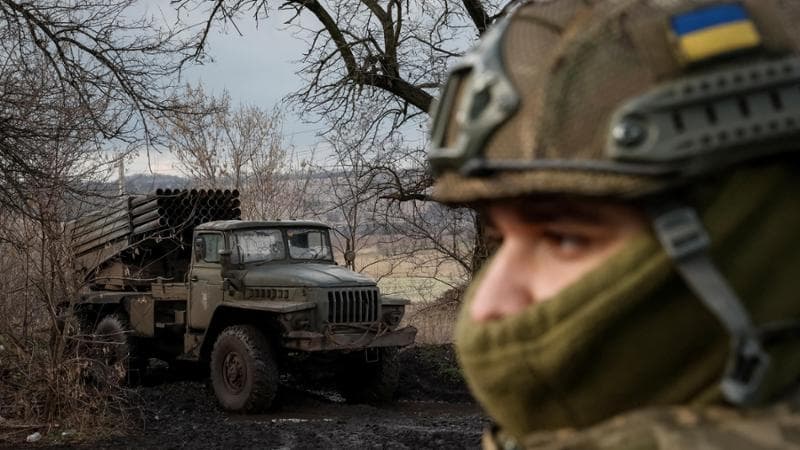 Offensiva contro Lyman, i russi tentano di riprendere il simbolo della riscossa ucraina