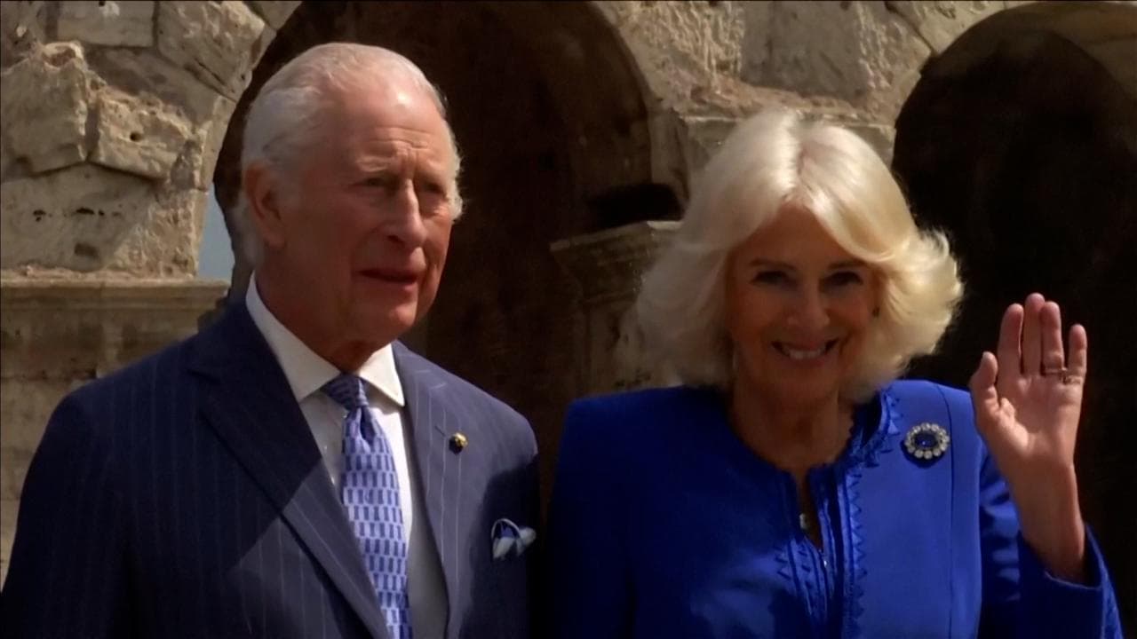 Con Carlo e Camilla, dal Colle ai Fori: schermaglie tra coniugi e nostalgia di Lady D.