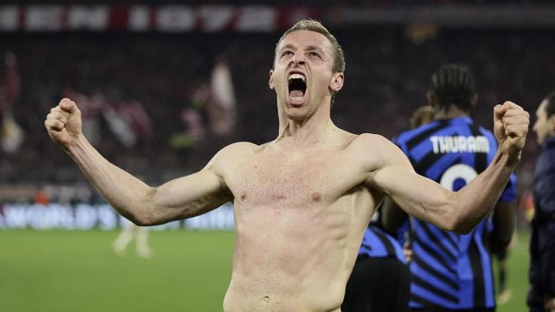 Frattesi esulta dopo il gol al Bayern