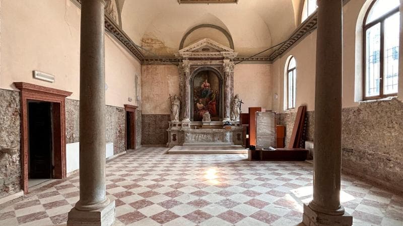 Restauro, musica e cucina: il padiglione del Vaticano alla Biennale di Venezia è una “opera aperta”