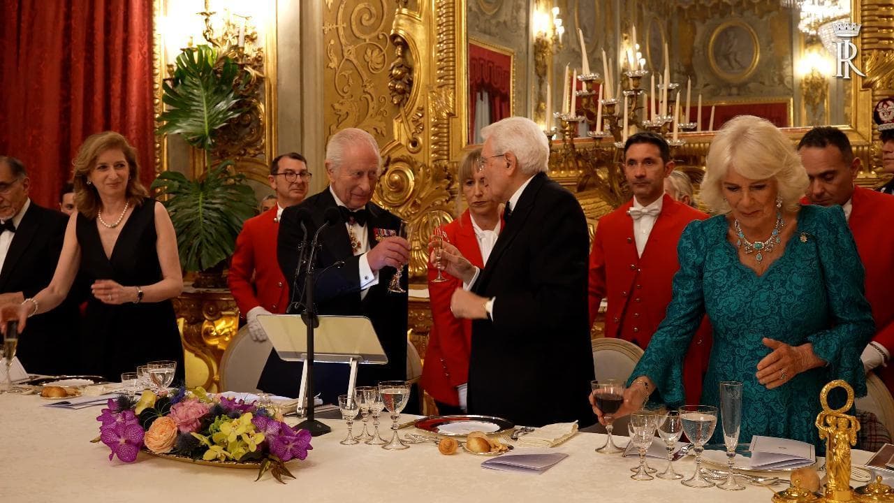 Al Quirinale, re Carlo omaggia in italiano Mattarella "per la stima e l'affetto di cui gode"