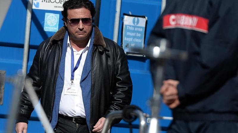 La parola genitori non è di sinistra. Basta con le derisioni a Schettino