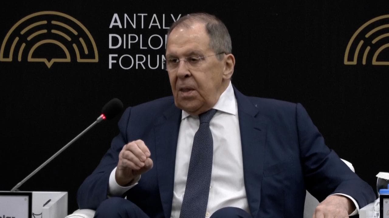 Lavrov: "Errore e causa della guerra spingere l'Ucraina verso la Nato, Trump unico a riconoscerlo"