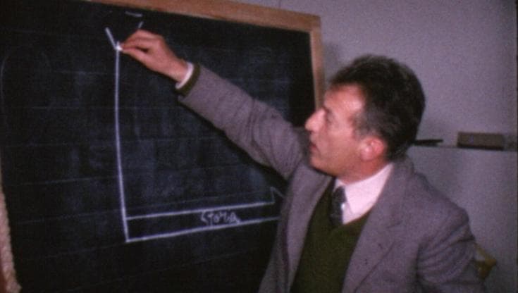Gianni Rodari alla lavagna