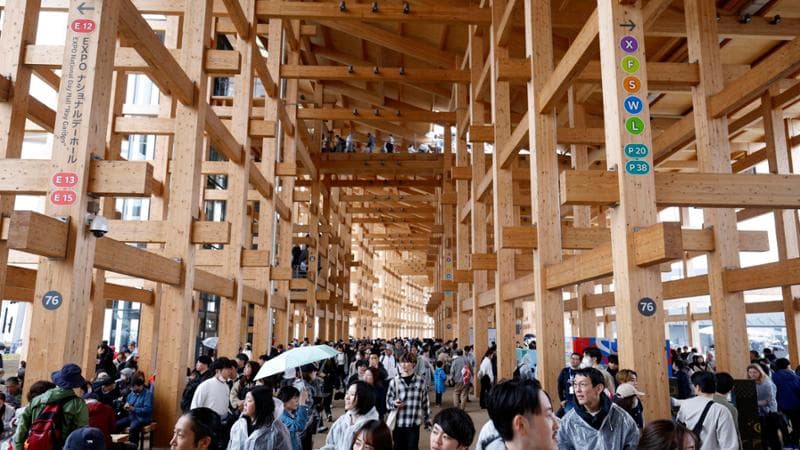 Visitatori all'Expo di Osaka