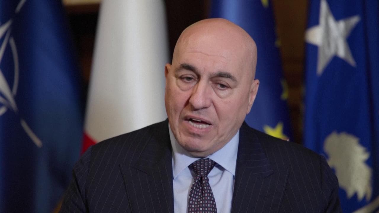 Crosetto: "Mosca vuole continuare la guerra, il silenzio russo si legge nelle bombe che cadono"