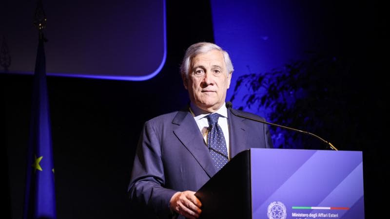 Tajani: “Il sindaco di Milano non si decide a cena, serve un civico”