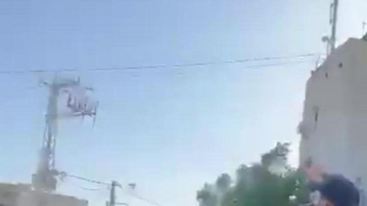 Gaza, migliaia di palestinesi manifestano contro Hamas: "Vogliamo vivere in pace, no al terrorismo"