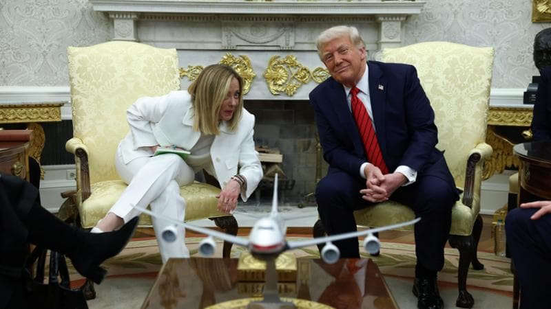 Giorgia Meloni nello Studio Ovale con Donald Trump
