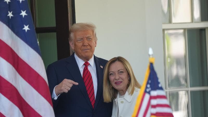 Donald Trump accoglie&nbsp;Giorgia Meloni
